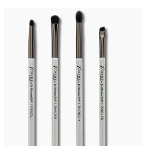 Xtreme Lashes by Jo Mousselli Precision Eye Brush Set - White and Silver